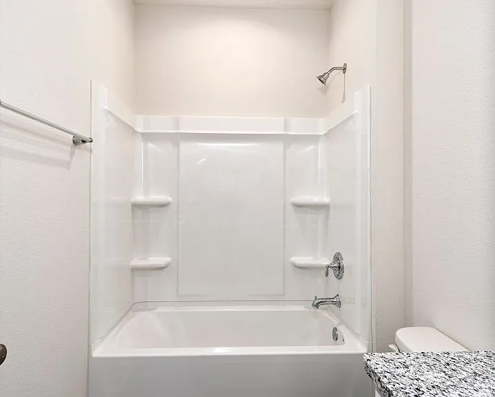 32552 Revere Dr — Photo 9