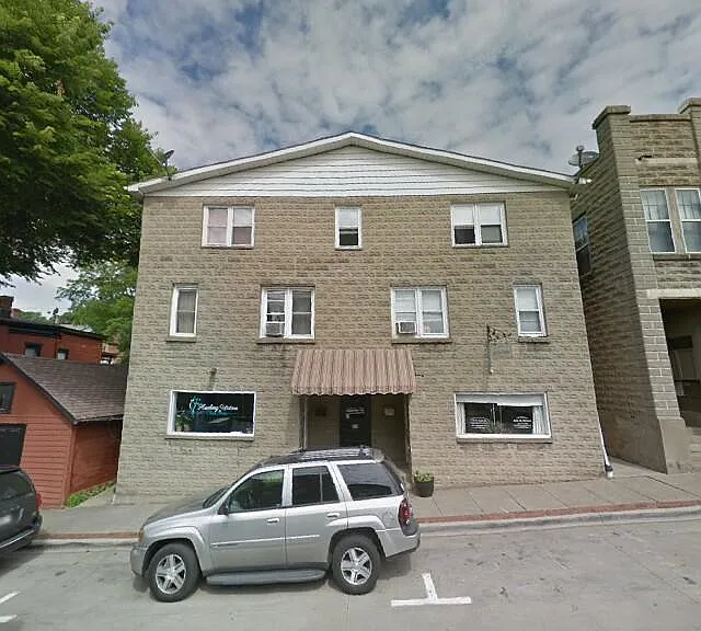 310 N Main St — Photo 1