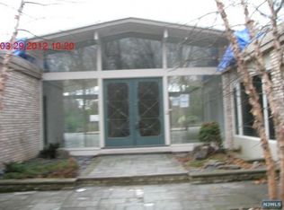 798 Sunset Ave, Haworth, NJ 07641