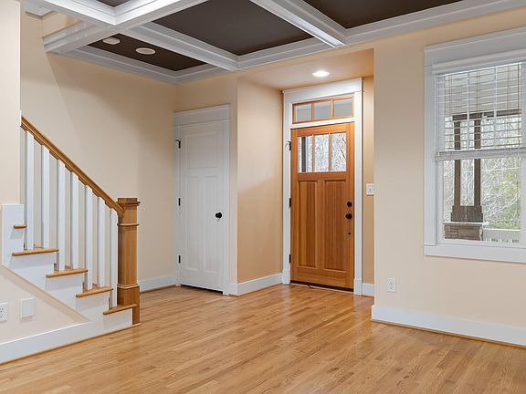 4th image of 3835 Durham Dr