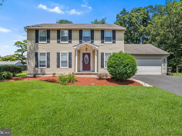 14 Ross Rd, Burlington, NJ 08016