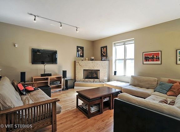 2nd image of 2342 W Bloomingdale Ave APT 107