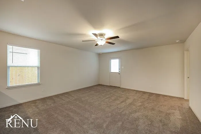 10922 Chatham Ct — Photo 6