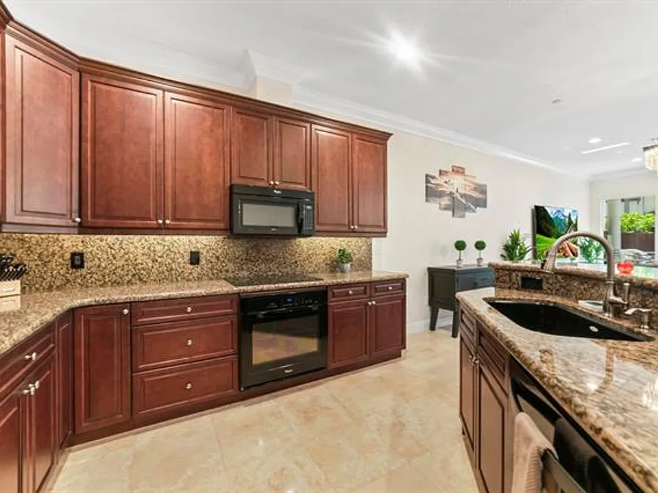 1849 NE 26th Ave #Townhouse 2
