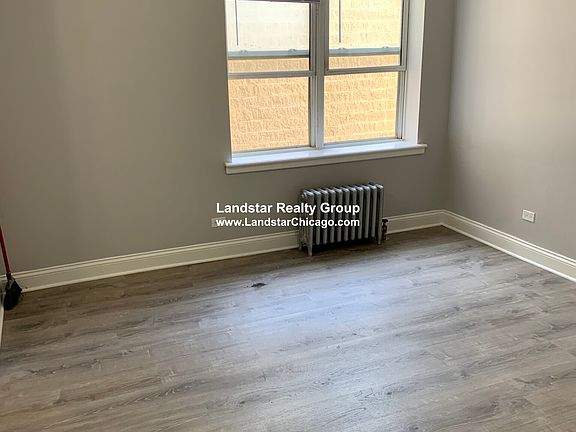 4th image of 4756 N Maplewood Ave APT 108