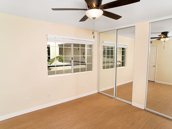 4th image of 5500 Owensmouth Ave APT 329