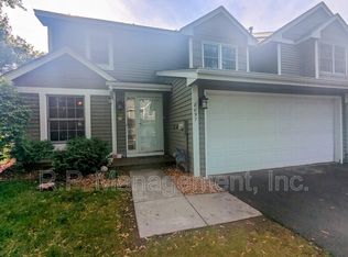 8097 Curtis Ln, Eden Prairie, MN 55347