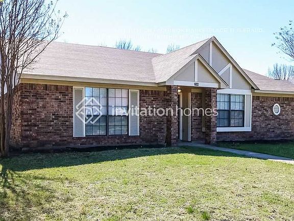 2nd image of 2506 Neal Dr