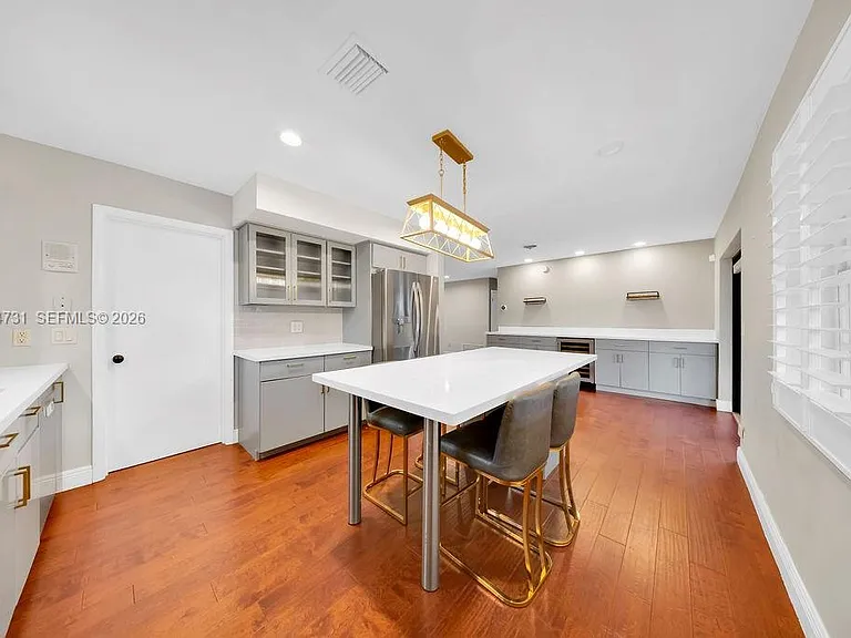 9800 SW 76th St — Photo 15