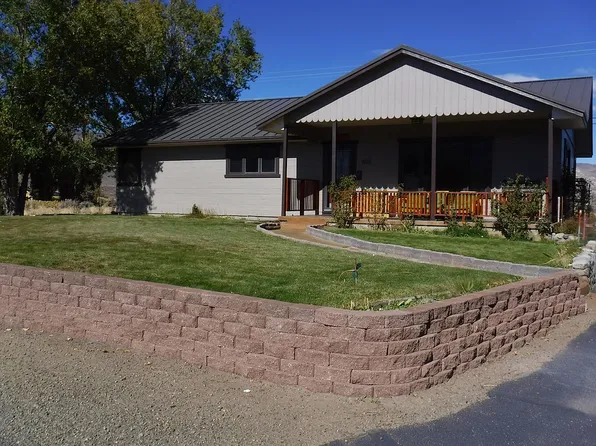 899 E Mono Lake Dr, Lee Vining, CA 93541