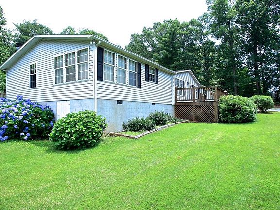 3rd image of 114 Cecil Ln