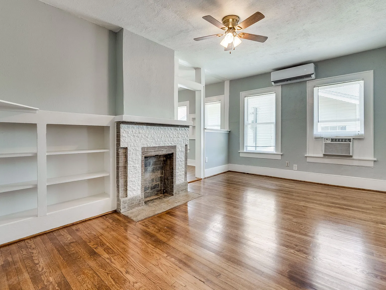 1 bed, 1.0 bath, 615 sqft, $1,395 — Photo 1