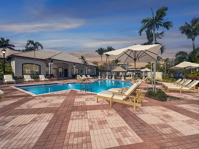 Vista Lago — Photo 9