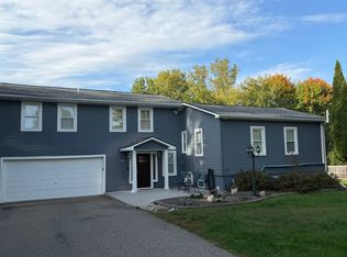290 Shamrock Hl, Novi, MI 48377