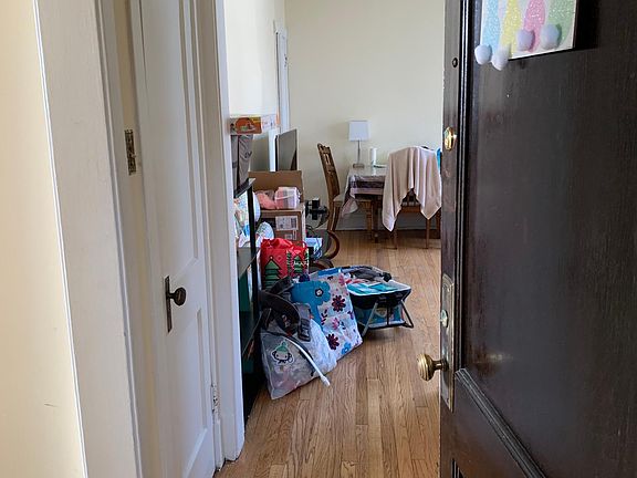 2nd image of 3710 N Marshfield Ave #2E