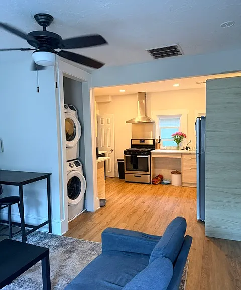 2817 Bridge Ave #2 — Photo 4
