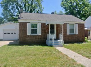 2902 Eastland Rd, Muskegon, MI 49441