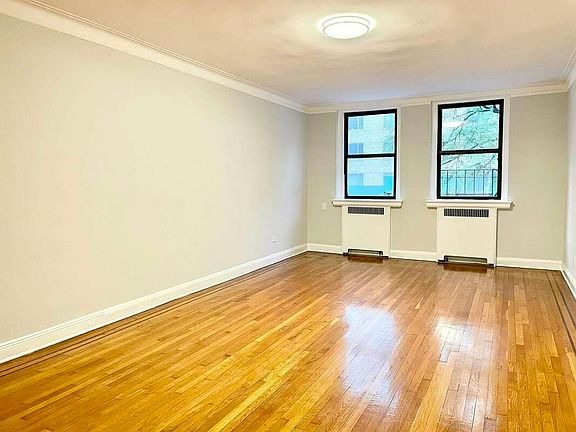 5th image of 353 E 53rd St APT 2g