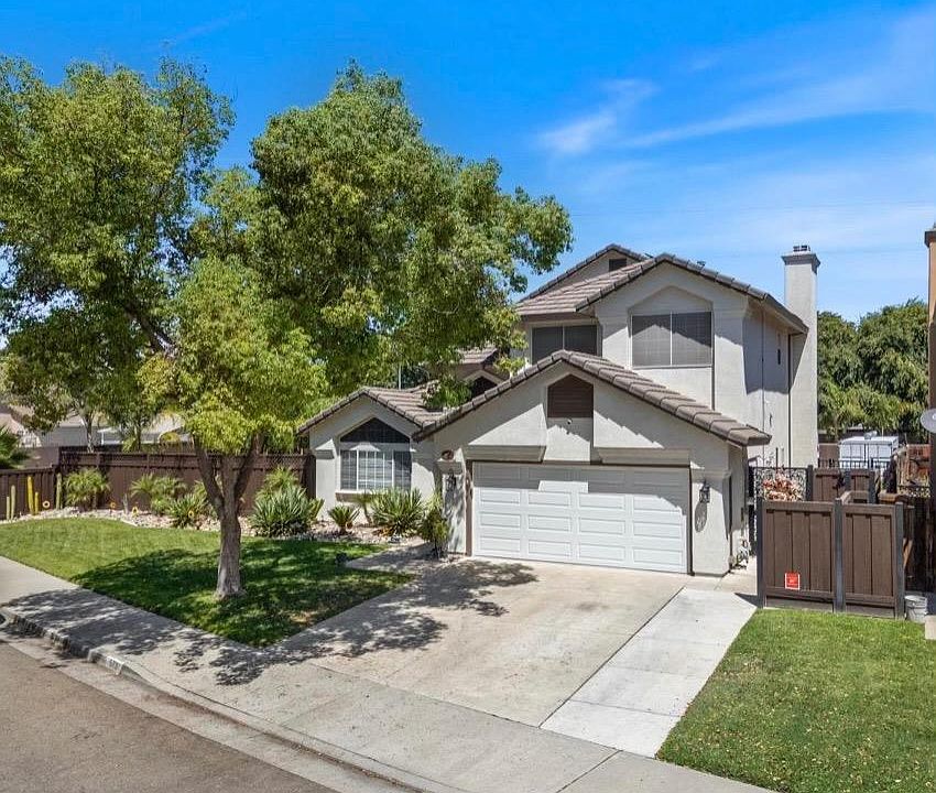 1st image of 513 Cecelio Way