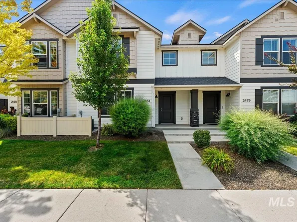 2483 E Goldstone St, Meridian, ID 83642