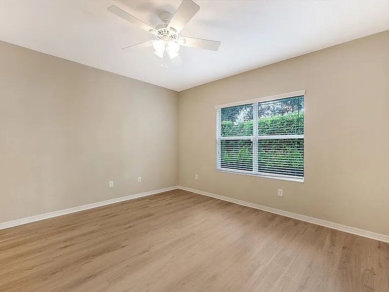 4904 Maymont Park Cir — Photo 17