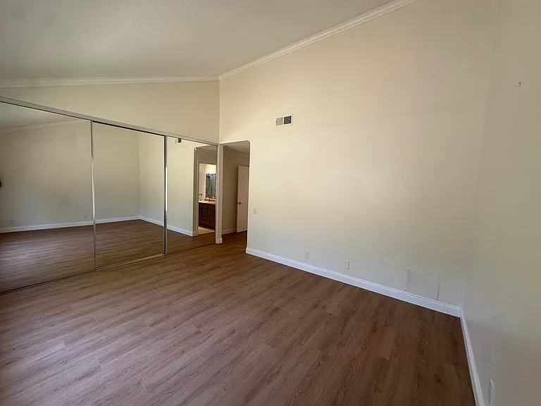 2828 E Wasatch Ct — Photo 10