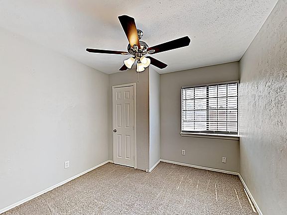 3rd image of 1607 Hancock Dr