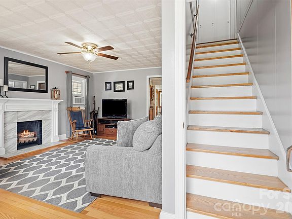 4th image of 314 Old Leicester Hwy