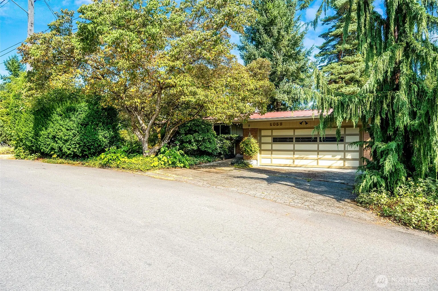 1058 NE 106th Street photo 1