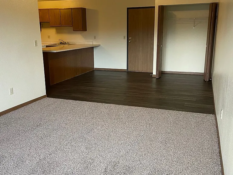 1703 University Dr SE #204 — Photo 11