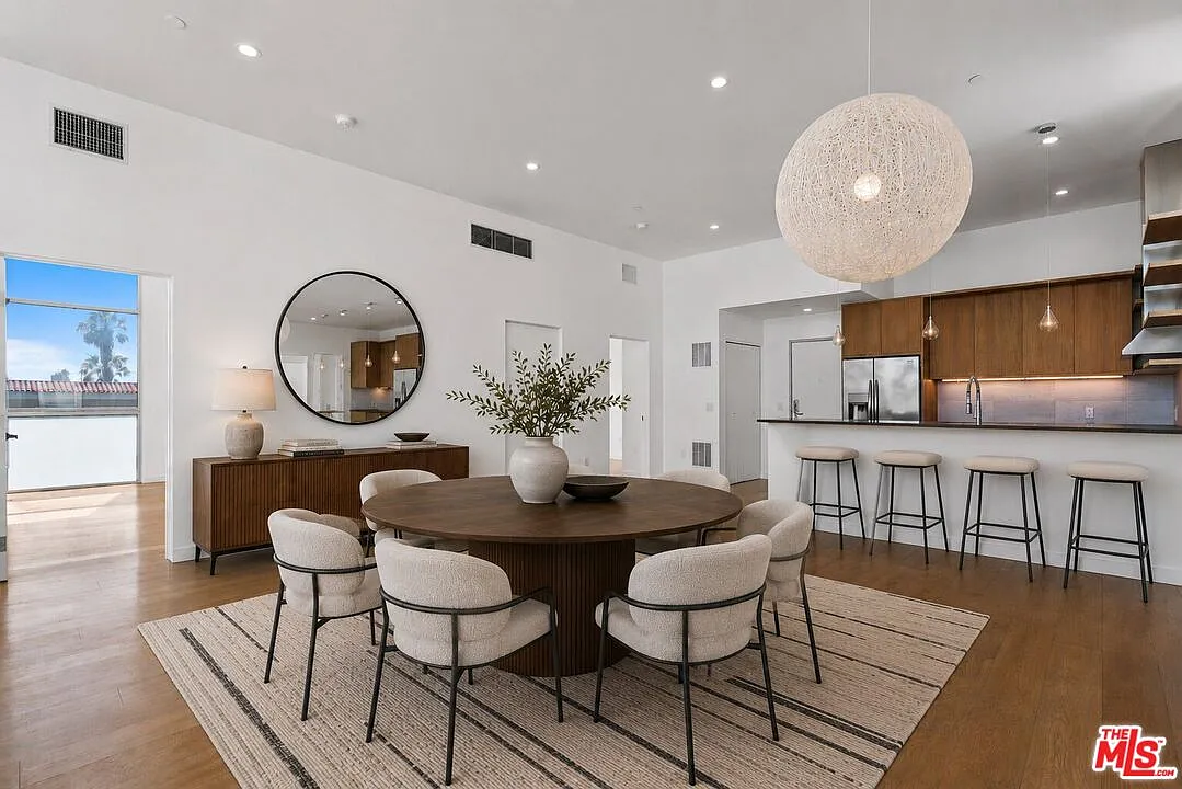 Building Photo - 12770 Caswell Ave #403