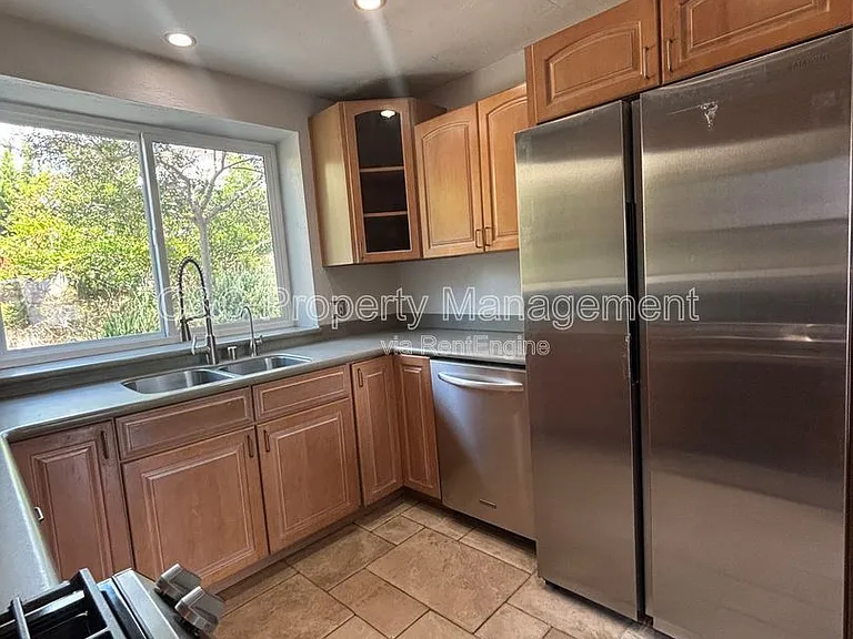 19010 Cliveden Ave — Photo 3