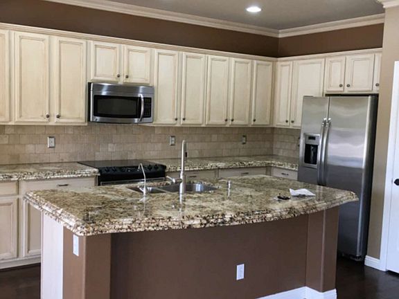 2nd image of 41315 N Peale Ct