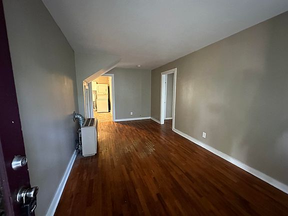 2nd image of 1239 N Adams St