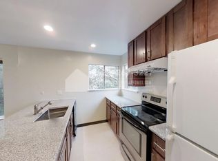 2009 Ascot Dr APT 4, Moraga, CA 94556