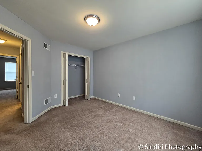 6419 Creekbend Dr — Photo 8