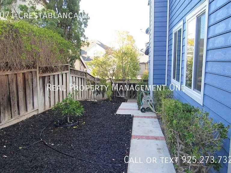 3071 Crestablanca Dr — Photo 48