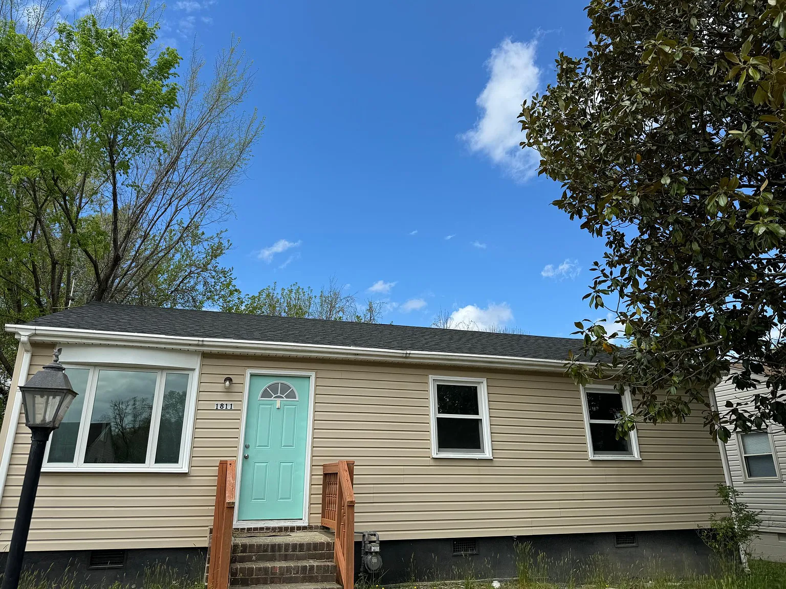 1811 Dublin St — Photo 1