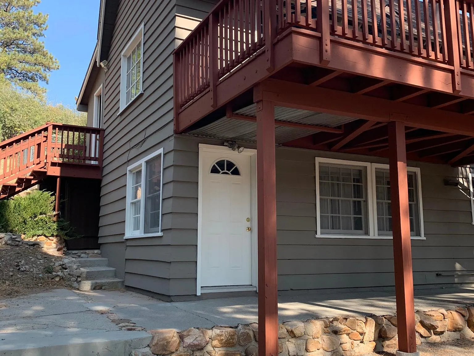 793 Edgemoor Rd — Photo 2