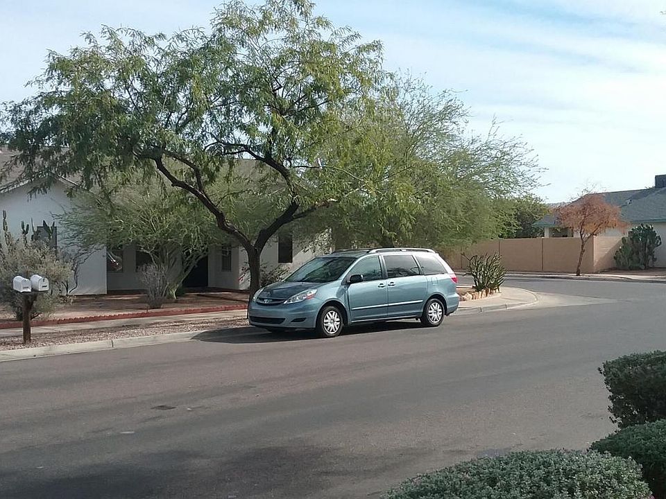 2nd image of 1448 E Saint Catherine Ave