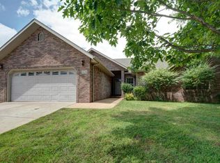 795 E Roubidoux St, Nixa, MO 65714