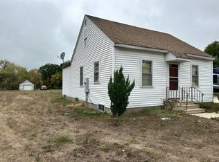 26421 540th Ave, Lansing, MN 55950