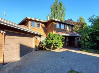 10028 Ashworth Ave N, Seattle, WA 98133