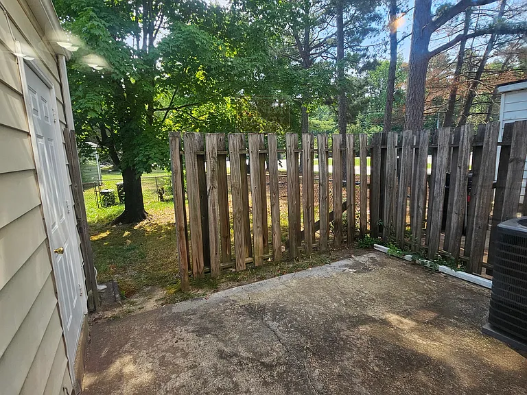 1919 Repp Ct — Photo 18