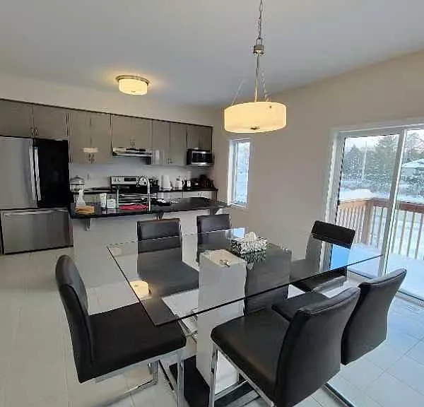 3737 Lakepoint Dr — Photo 2