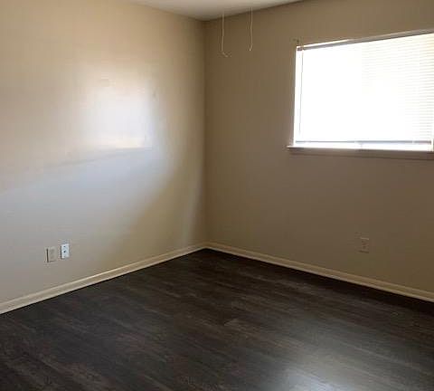 4th image of 1428 S 73rd East Ave