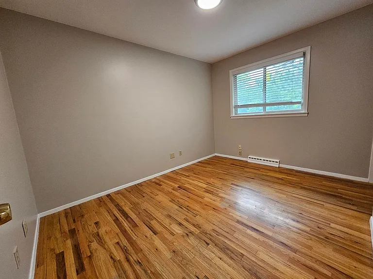 1875 S Linden Way — Photo 31