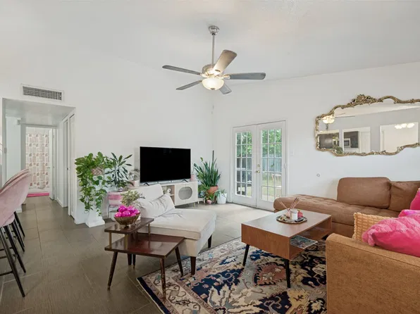 9443 Culberson St, Dallas, TX 75227