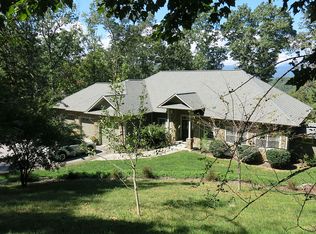 135 Quail Ridge Rd, Franklin, NC 28734