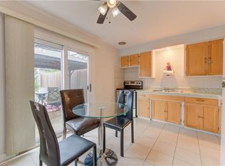 4 Flint Dr, Kitchener, ON N2E1A2